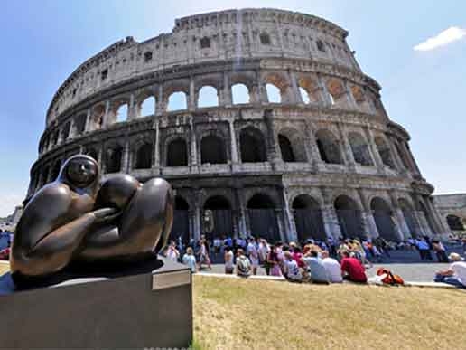 Scultura di Deredia a Roma